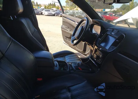 2019 Chrysler 300 300S Awd from USA, damaged, VIN 2C3CCAGG7KH569721